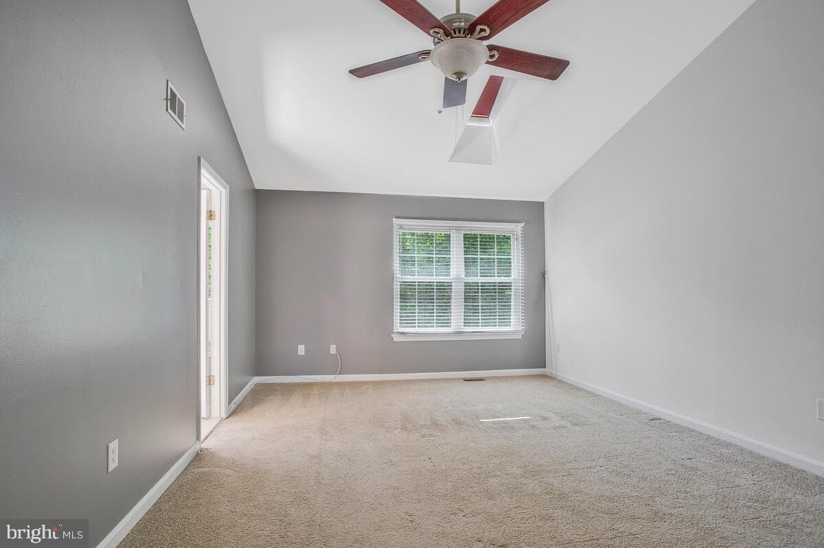 9213 Fairlane Place photo 36