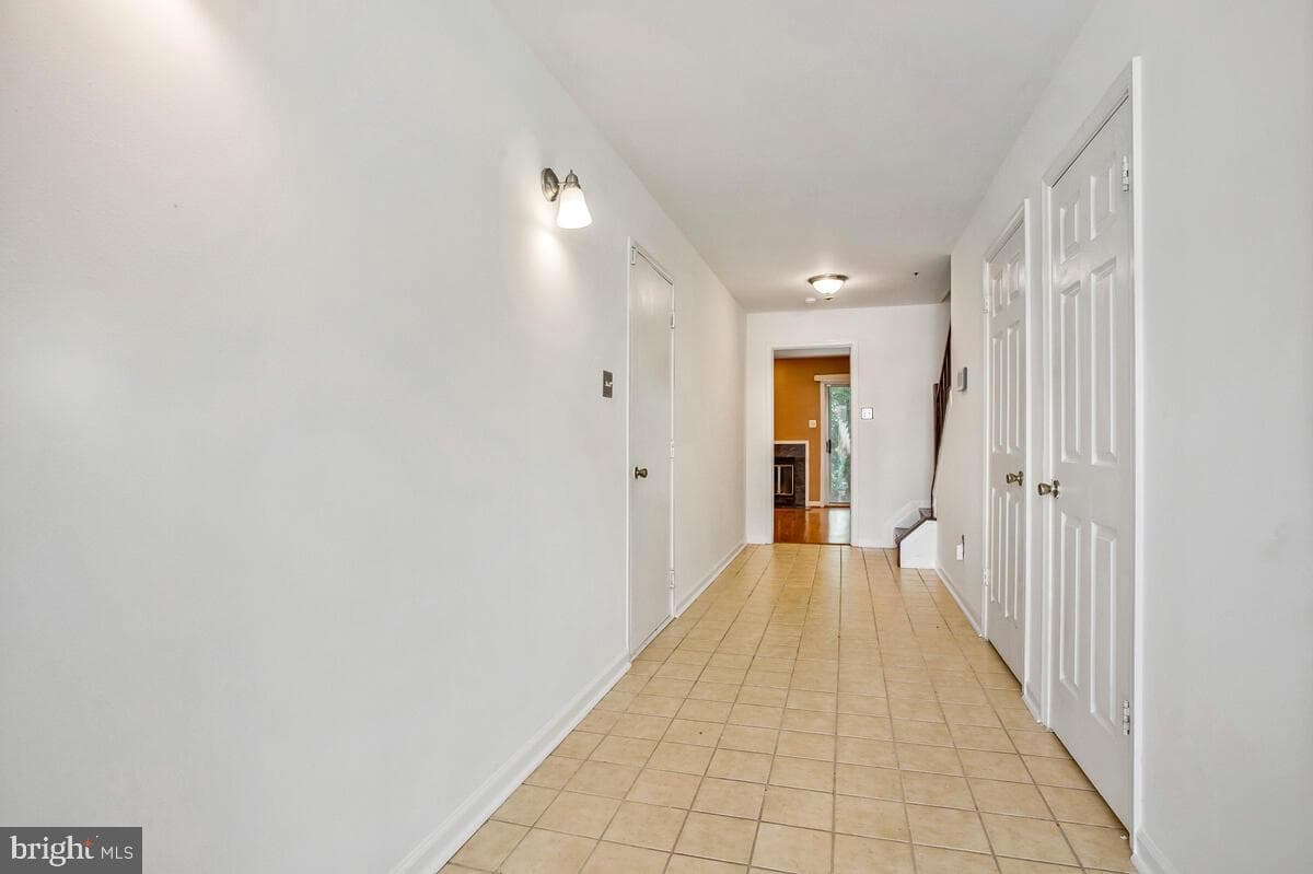 9213 Fairlane Place photo 6