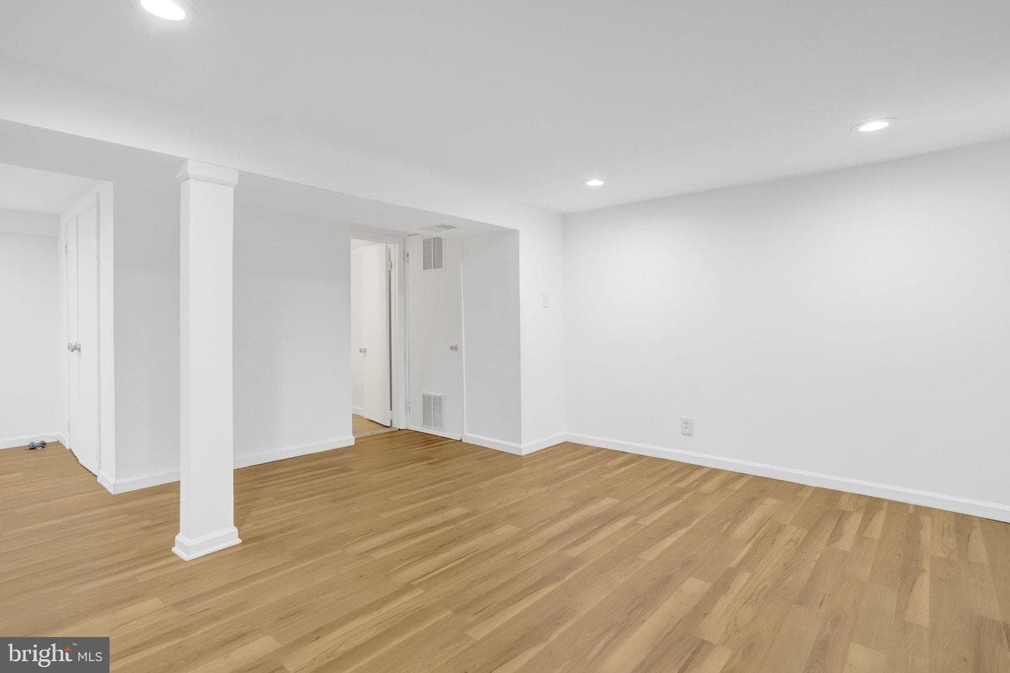 1501 Stirling Court photo 23
