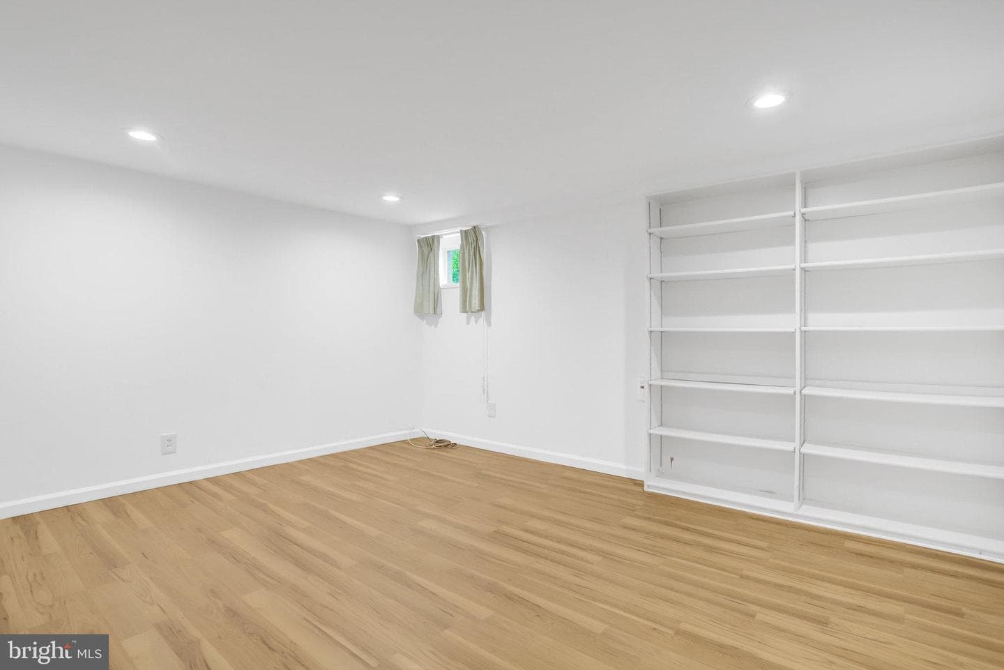 1501 Stirling Court photo 24