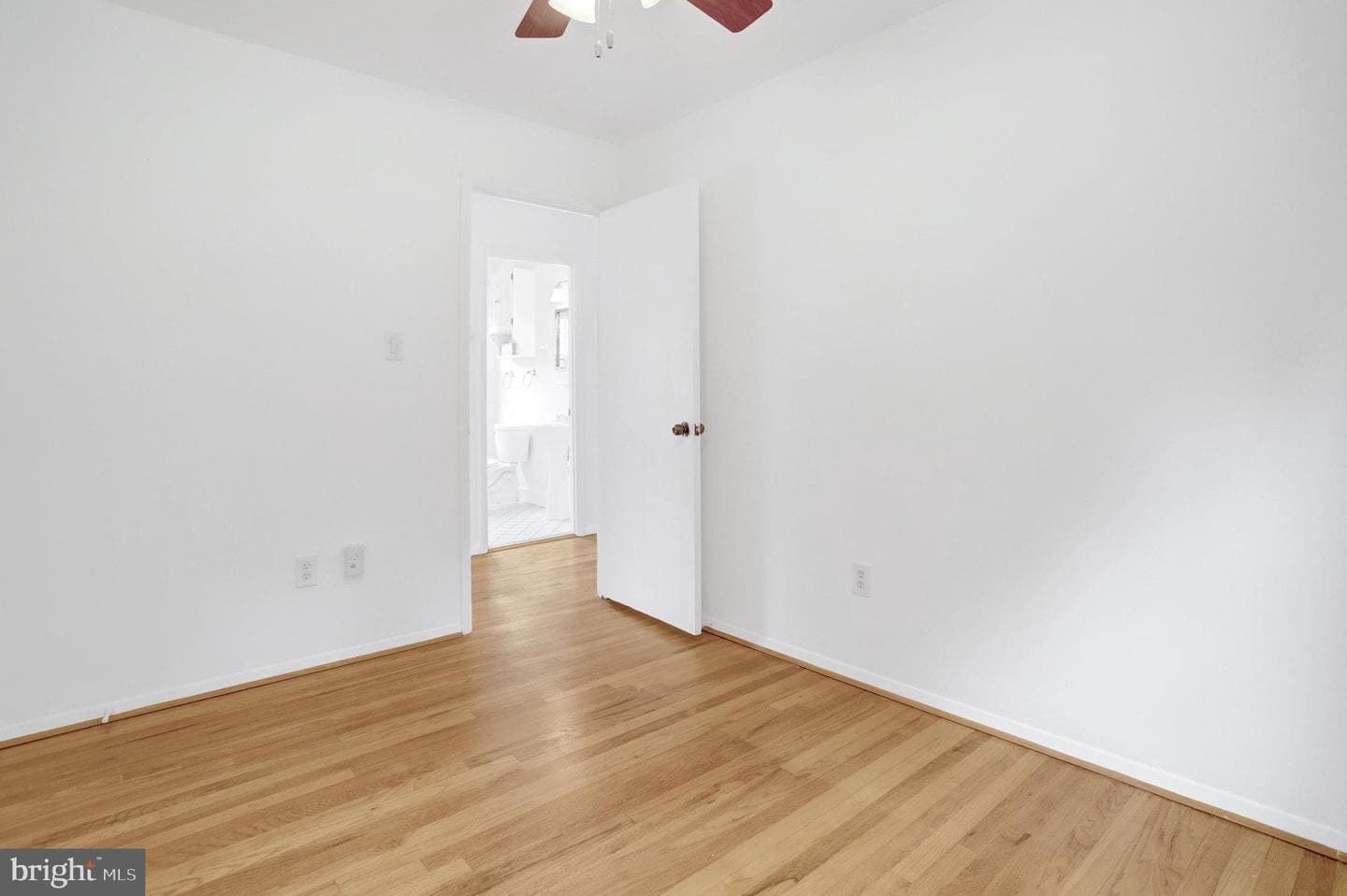 1501 Stirling Court photo 8