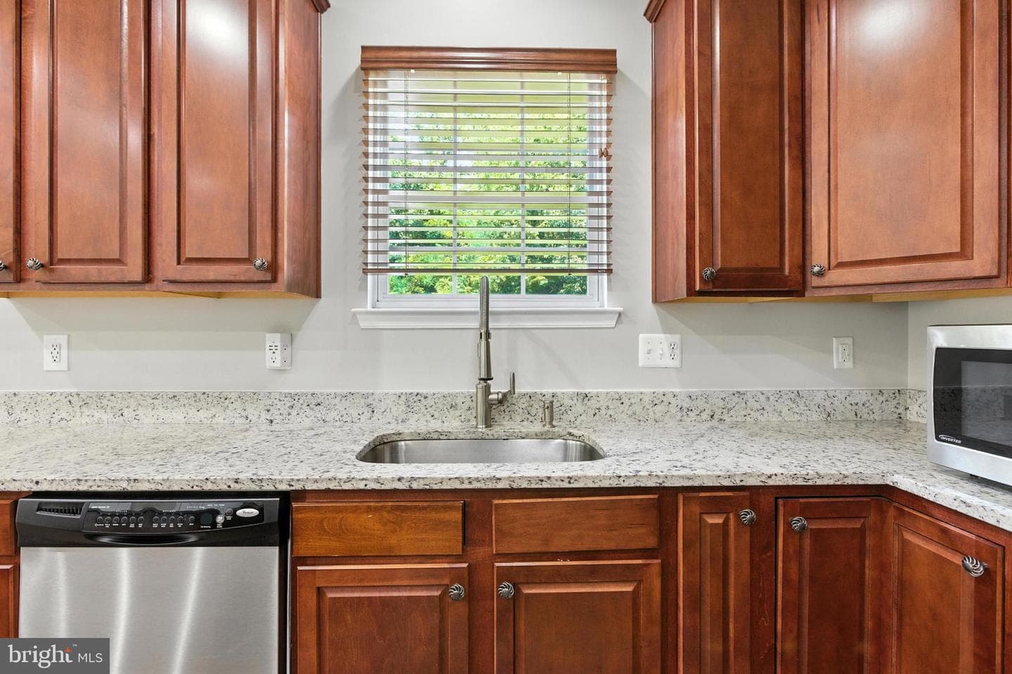 10210 Rolling Green Way photo 15