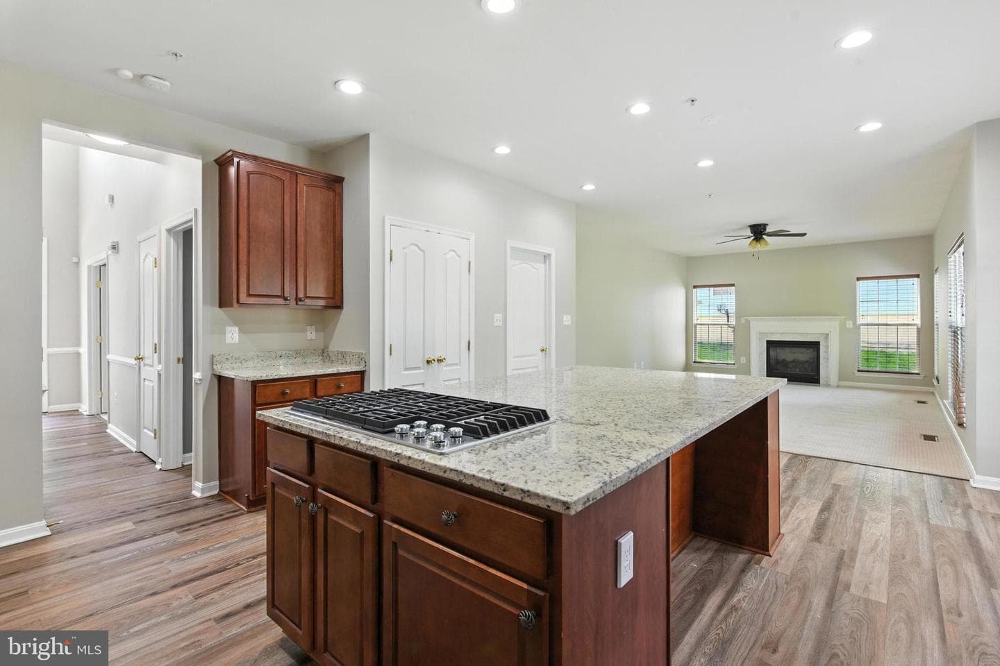 10210 Rolling Green Way photo 17