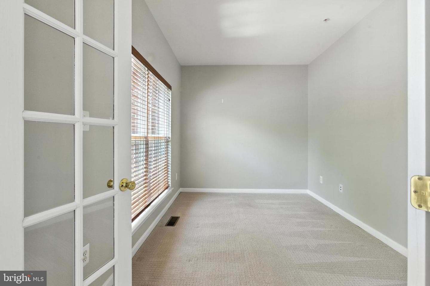 10210 Rolling Green Way photo 6