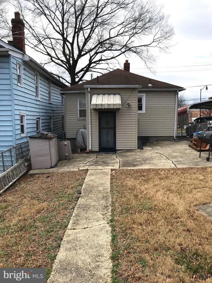833 Eastern Avenue photo 11