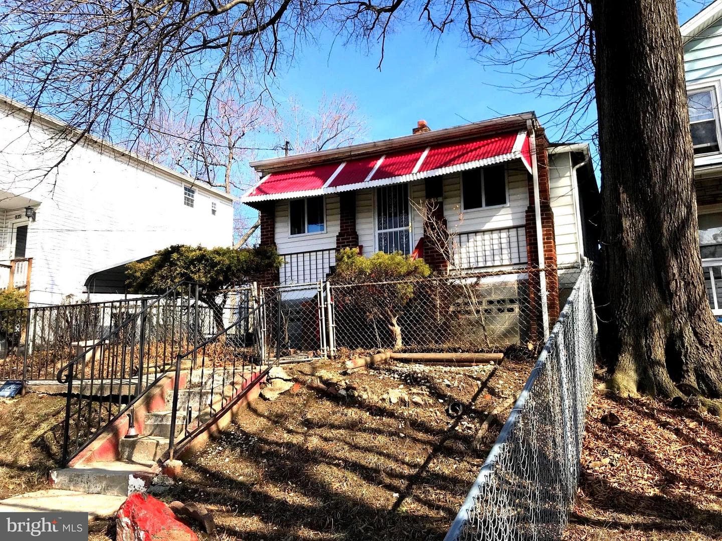 833 Eastern Avenue photo 2