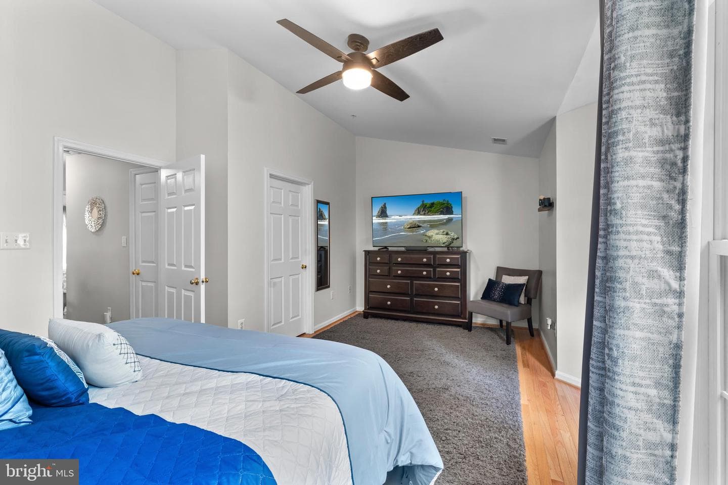 7424 Serenade Circle photo 18