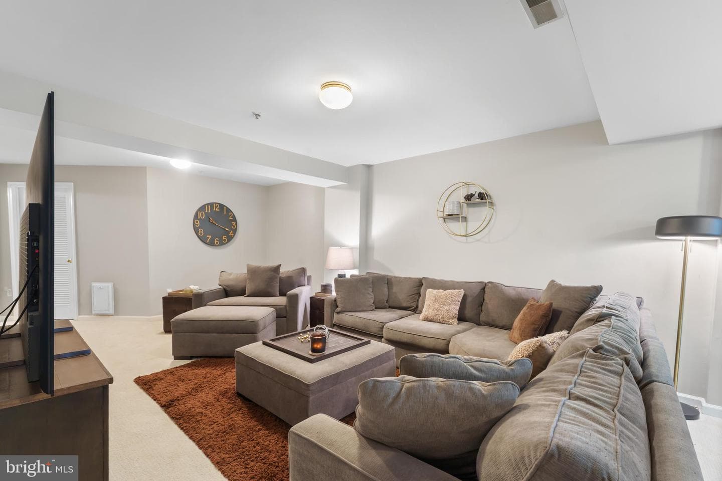7424 Serenade Circle photo 31