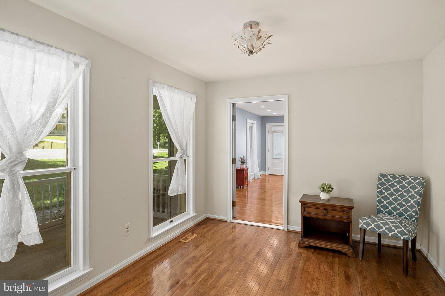 308 King James Court photo 20