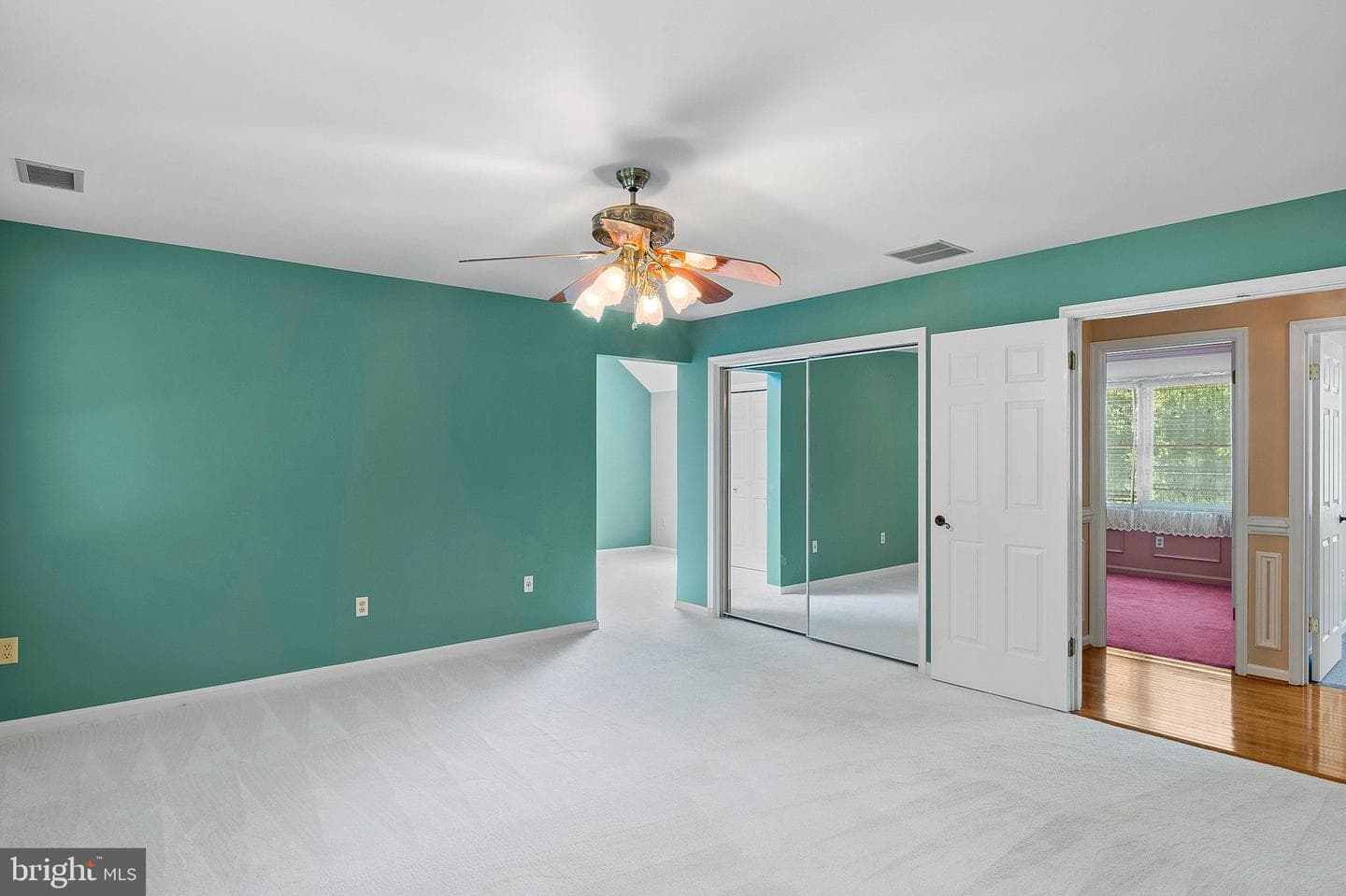 308 King James Court photo 25