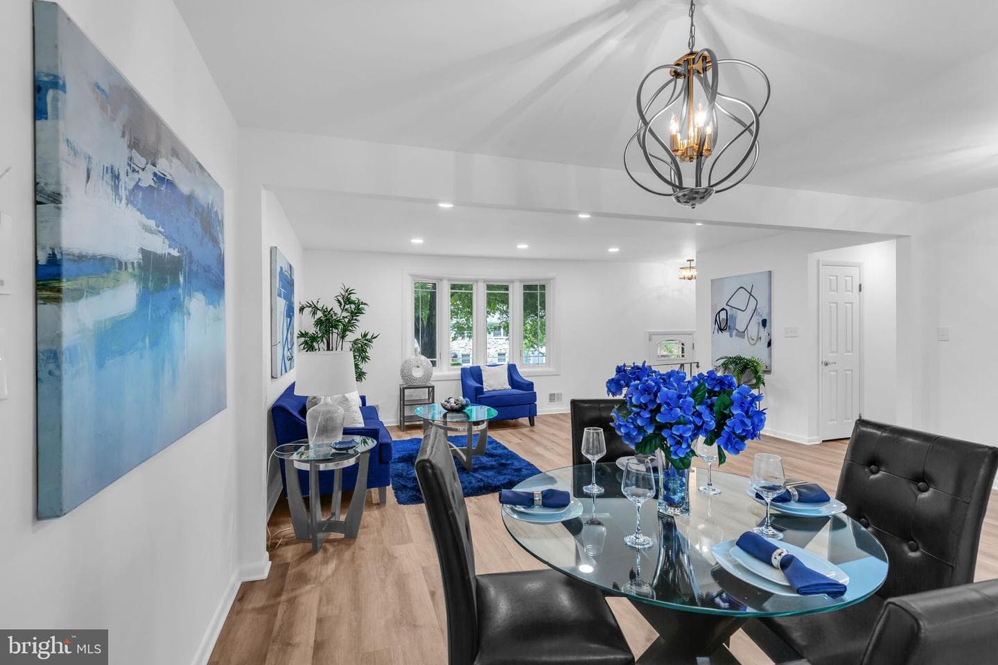 6913 Fulford Street photo 7
