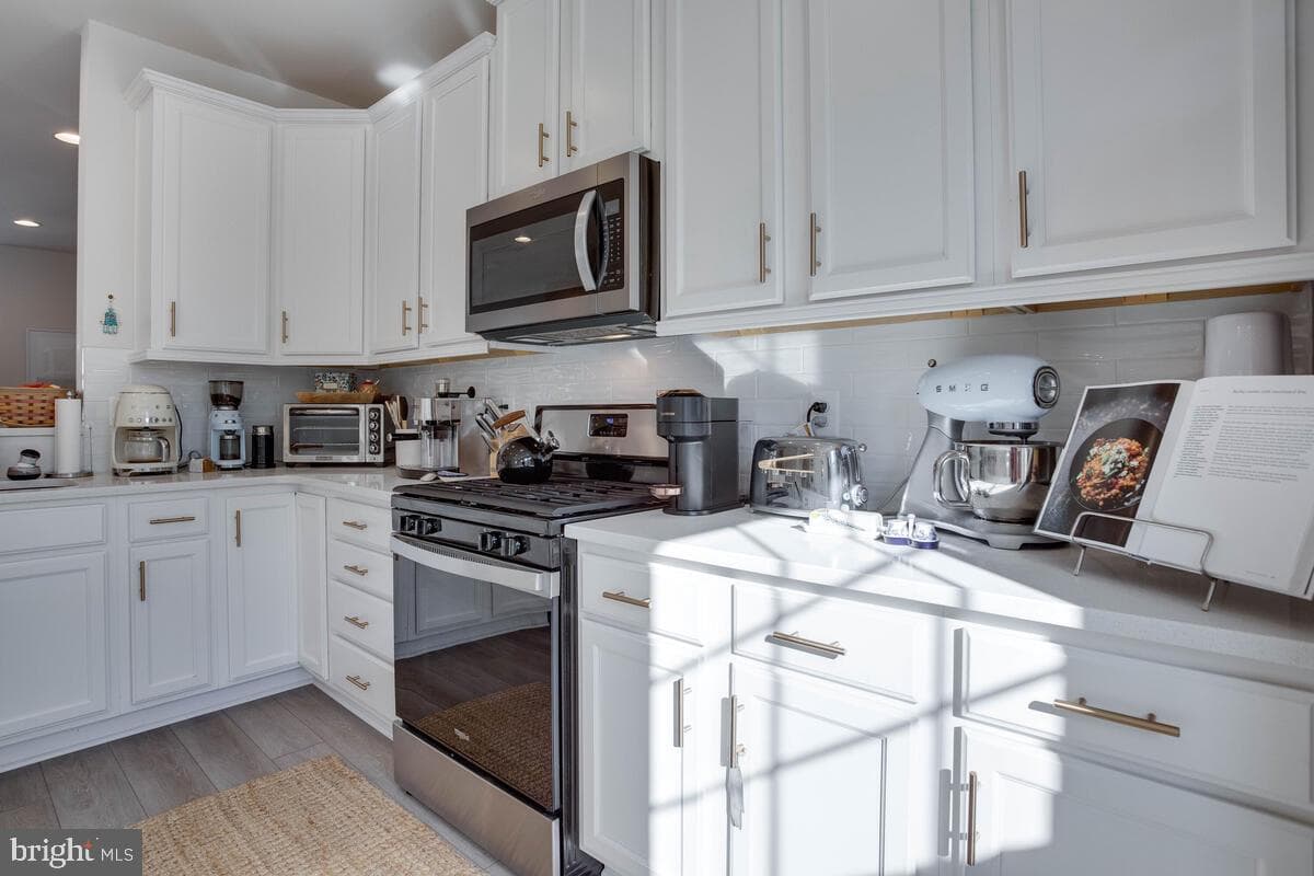 3402 Gentle Breeze Drive photo 17