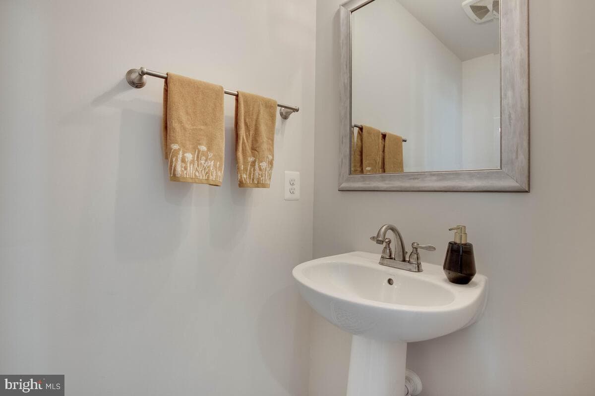 3402 Gentle Breeze Drive photo 27