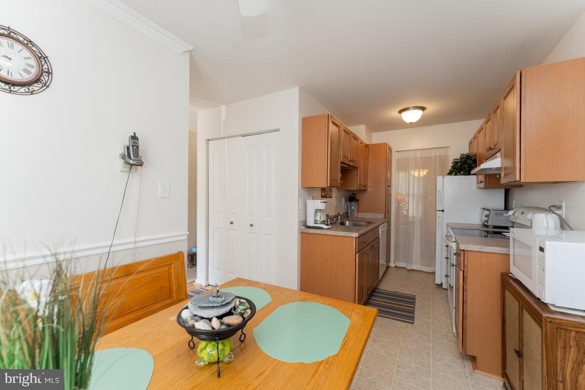 2259 Anvil Lane photo 8