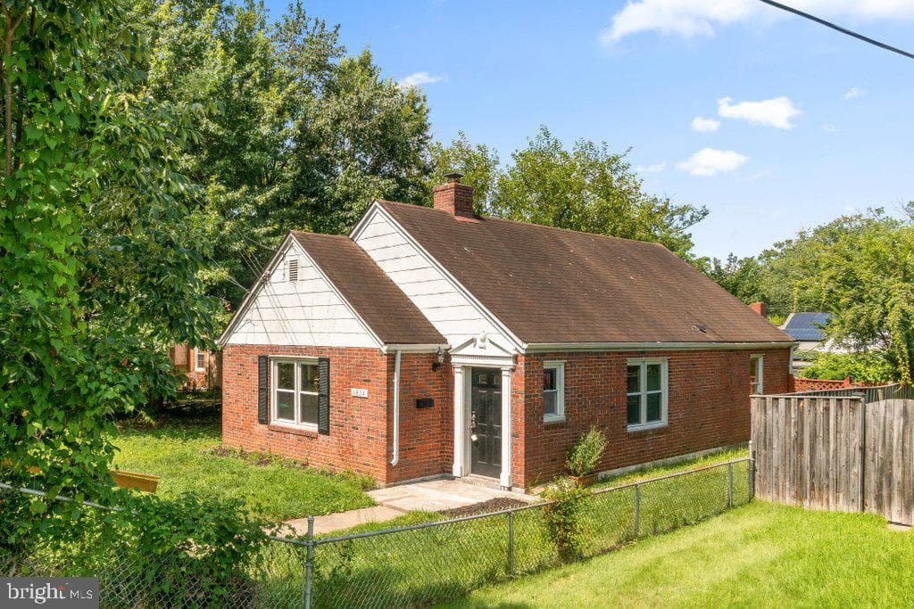 6824 Shepherd Street photo 1