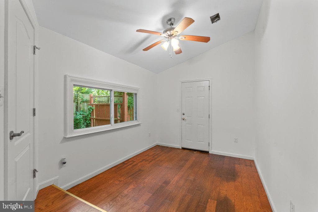 6824 Shepherd Street photo 19