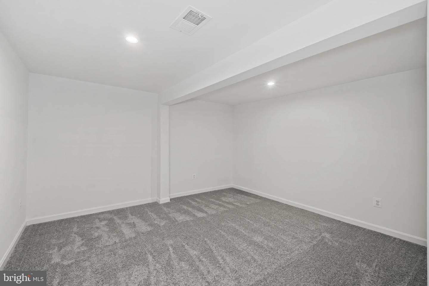 8002 Prince Georges Drive photo 21