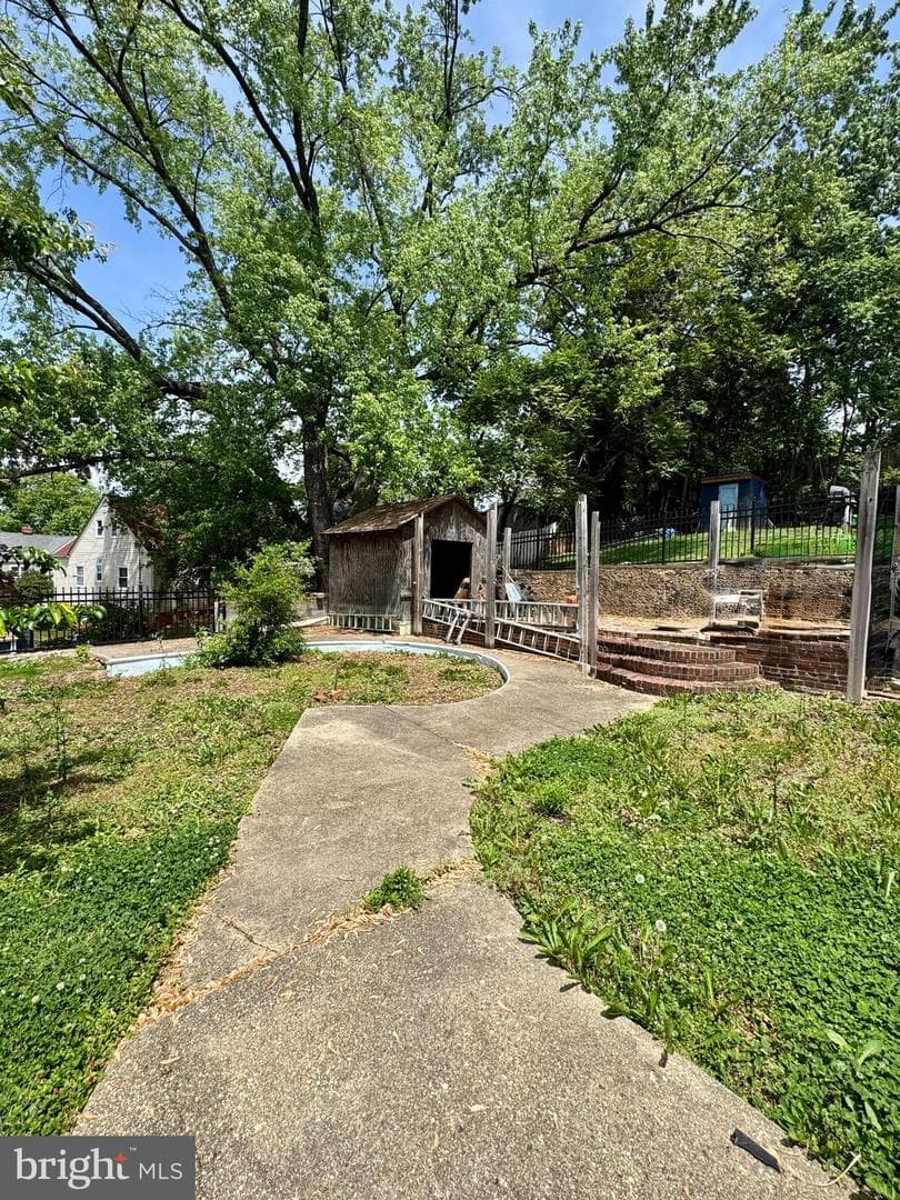 5424 Varnum Street photo 11