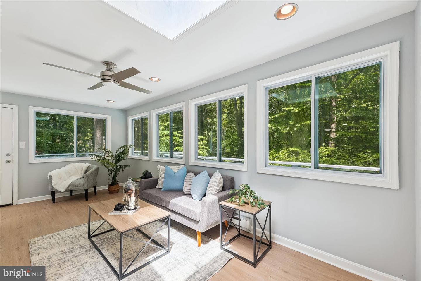 16401 Cambridge Court photo 10
