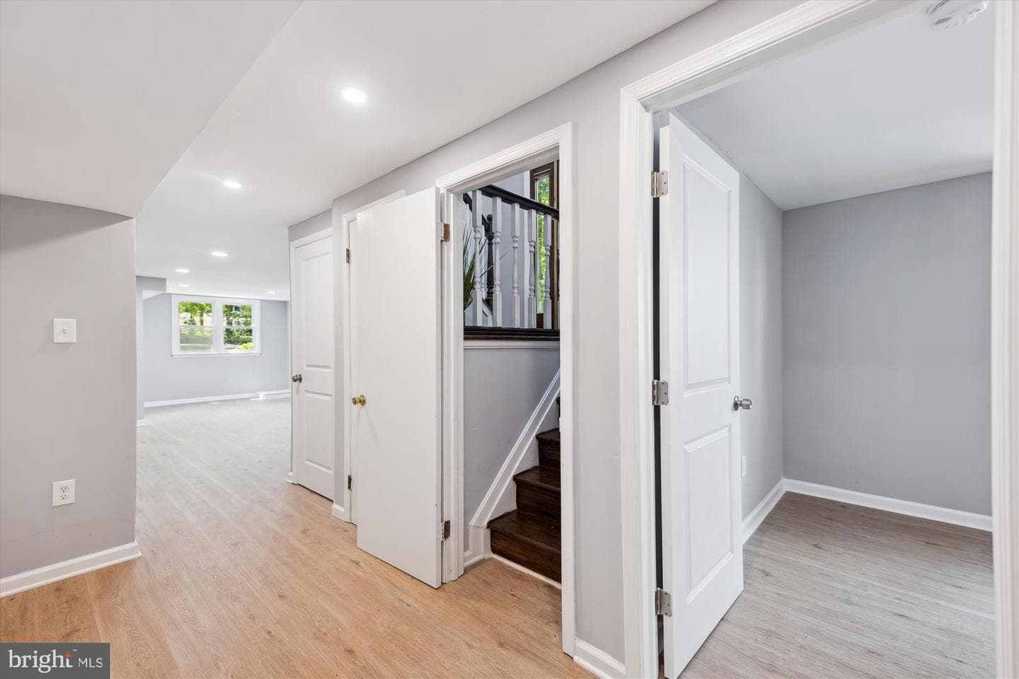 16401 Cambridge Court photo 18
