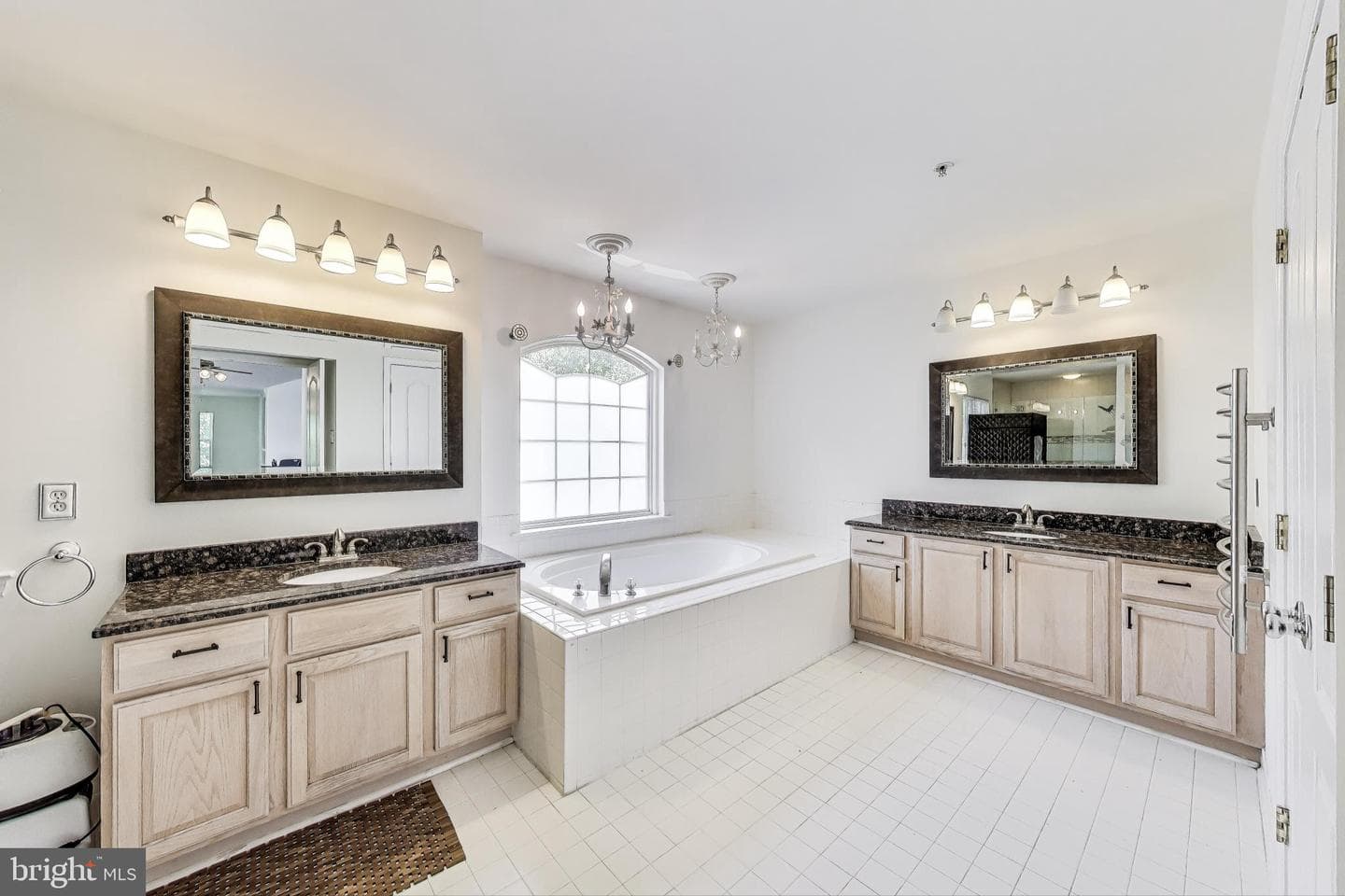 7009 Shagbark Court photo 25