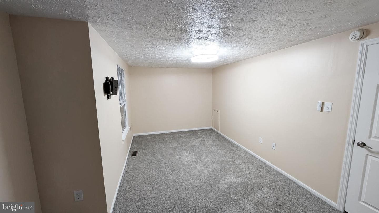 2727 Neman Court photo 21
