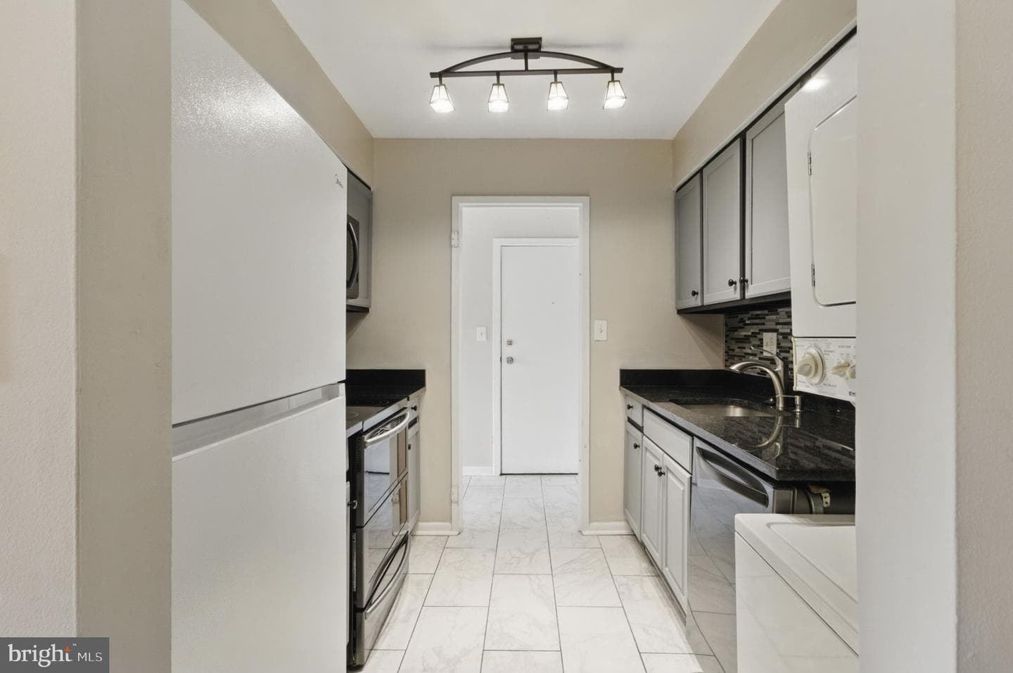 6994 Hanover Pkwy #100 photo 2