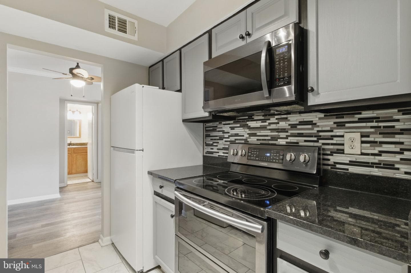 6994 Hanover Pkwy #100 photo 4