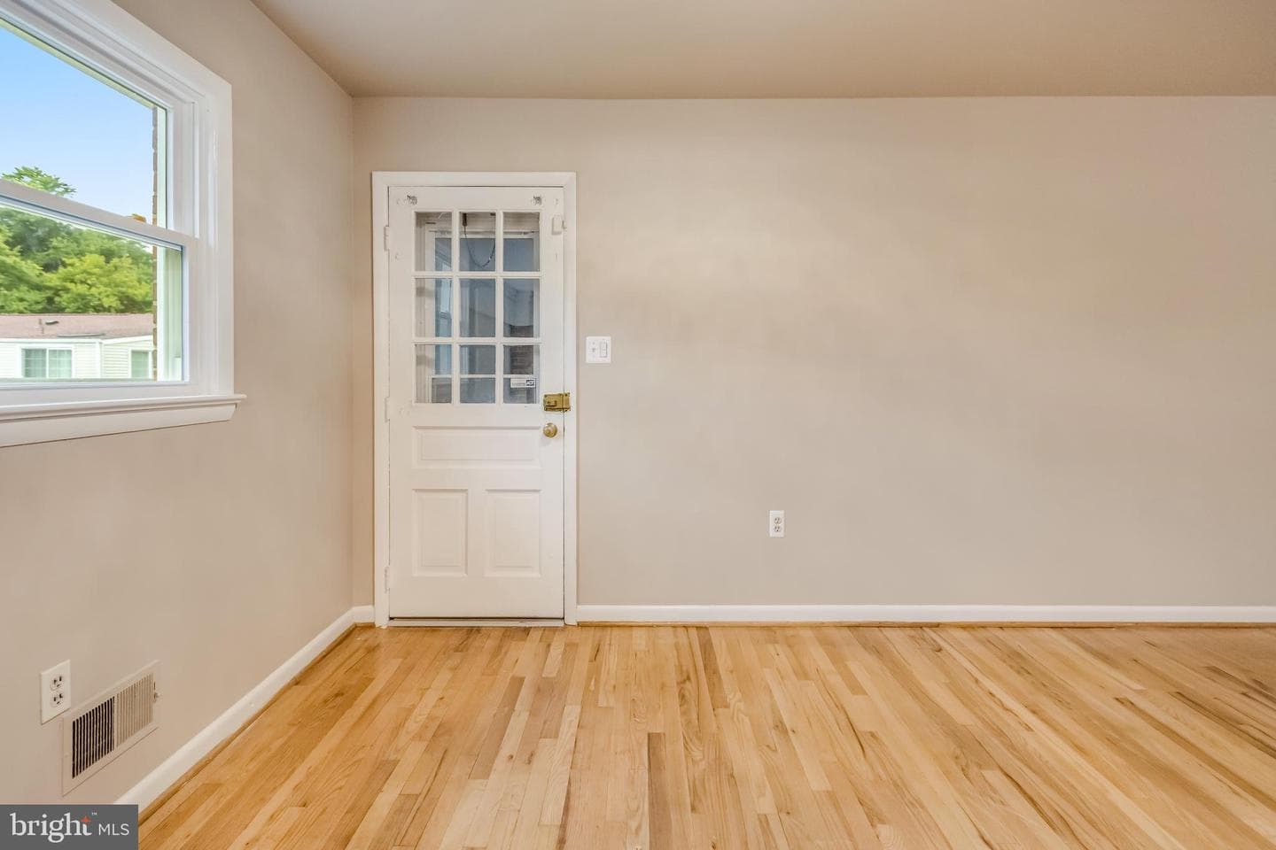 6818 Painter Terrace photo 10