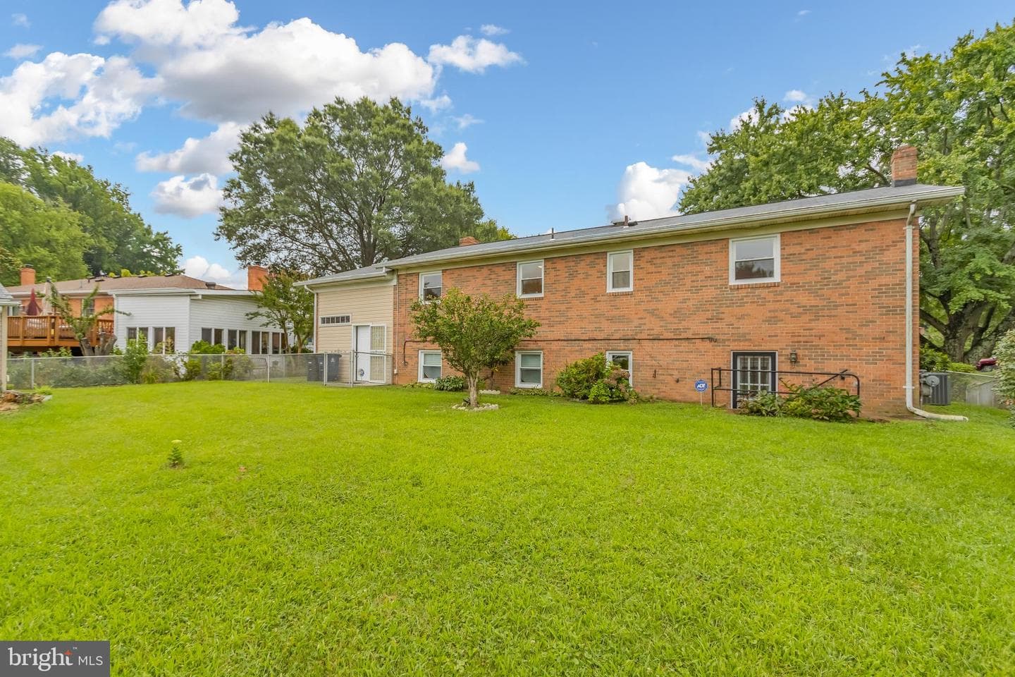 6818 Painter Terrace photo 34