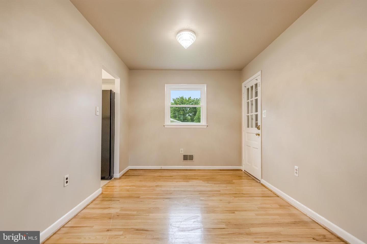 6818 Painter Terrace photo 9