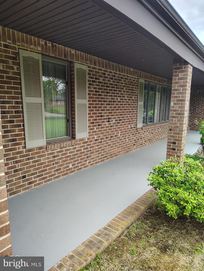 1412 Albert Drive photo 3
