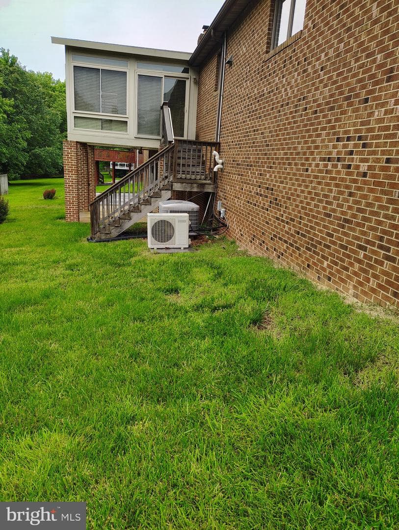 1412 Albert Drive photo 4