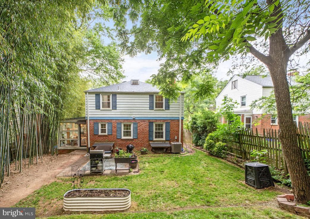 5818 Carlyle photo 23