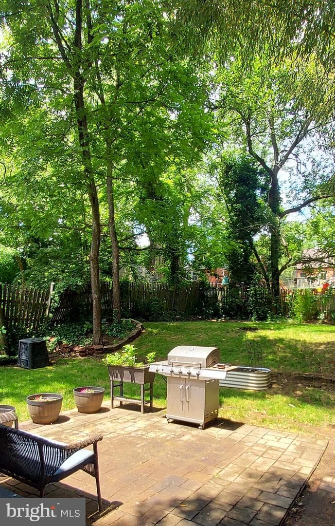 5818 Carlyle photo 24