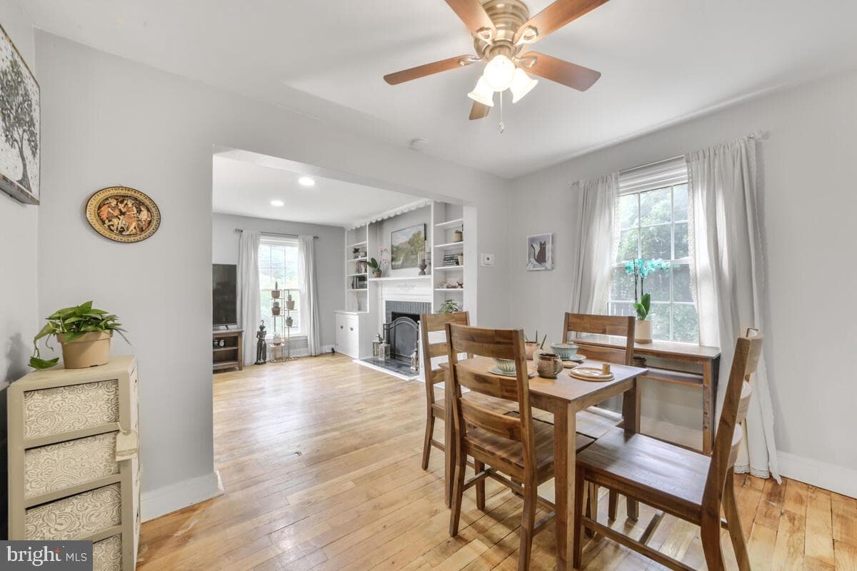 5818 Carlyle photo 9