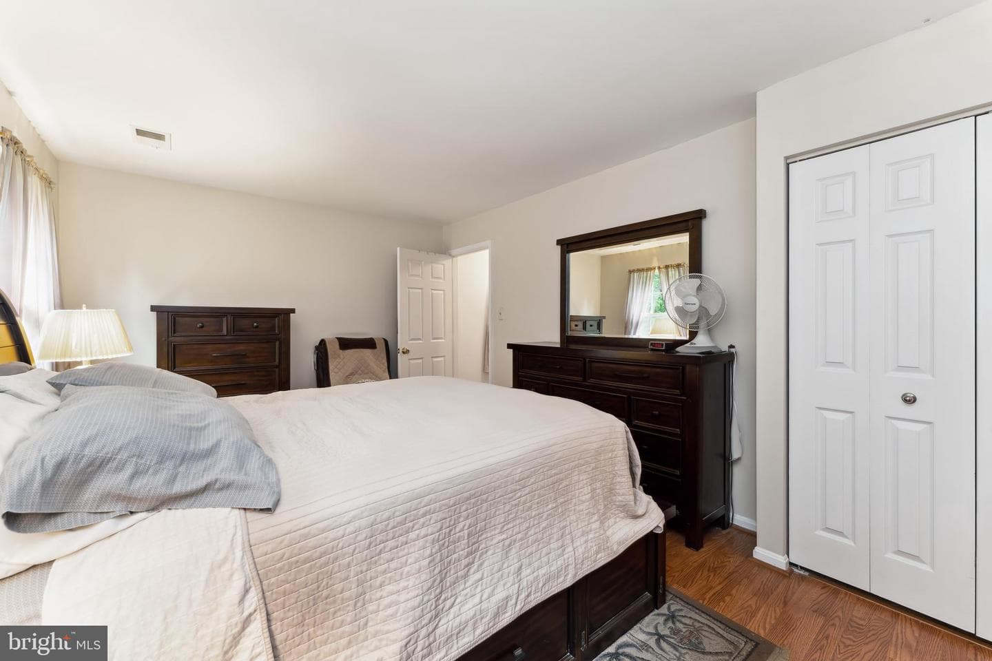 4805 John Street photo 14