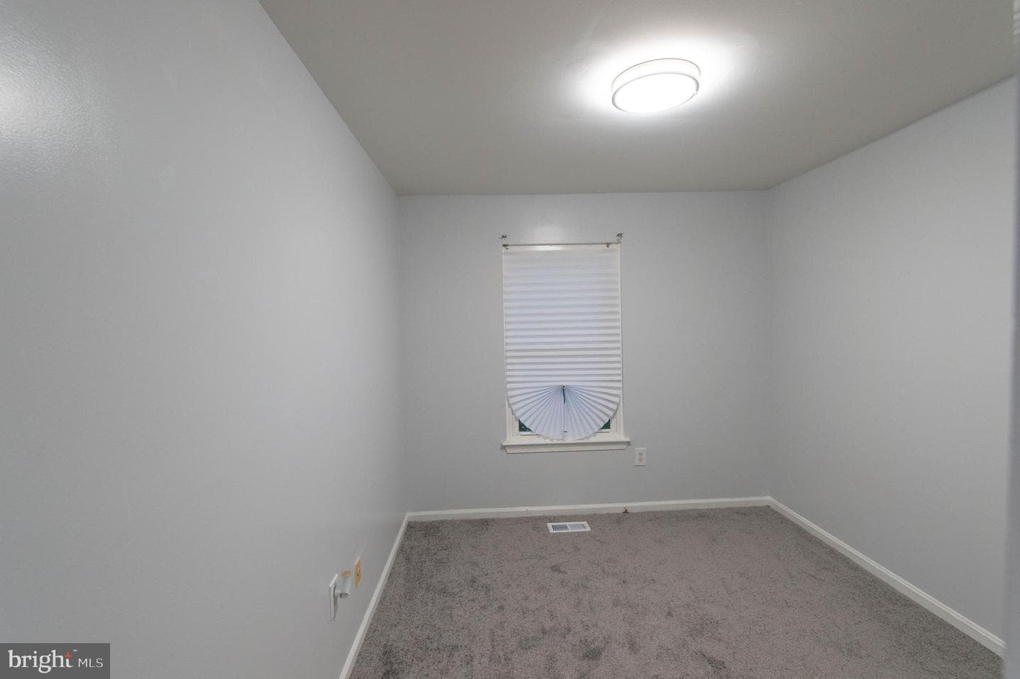 7001 Woodstream Terrace photo 24