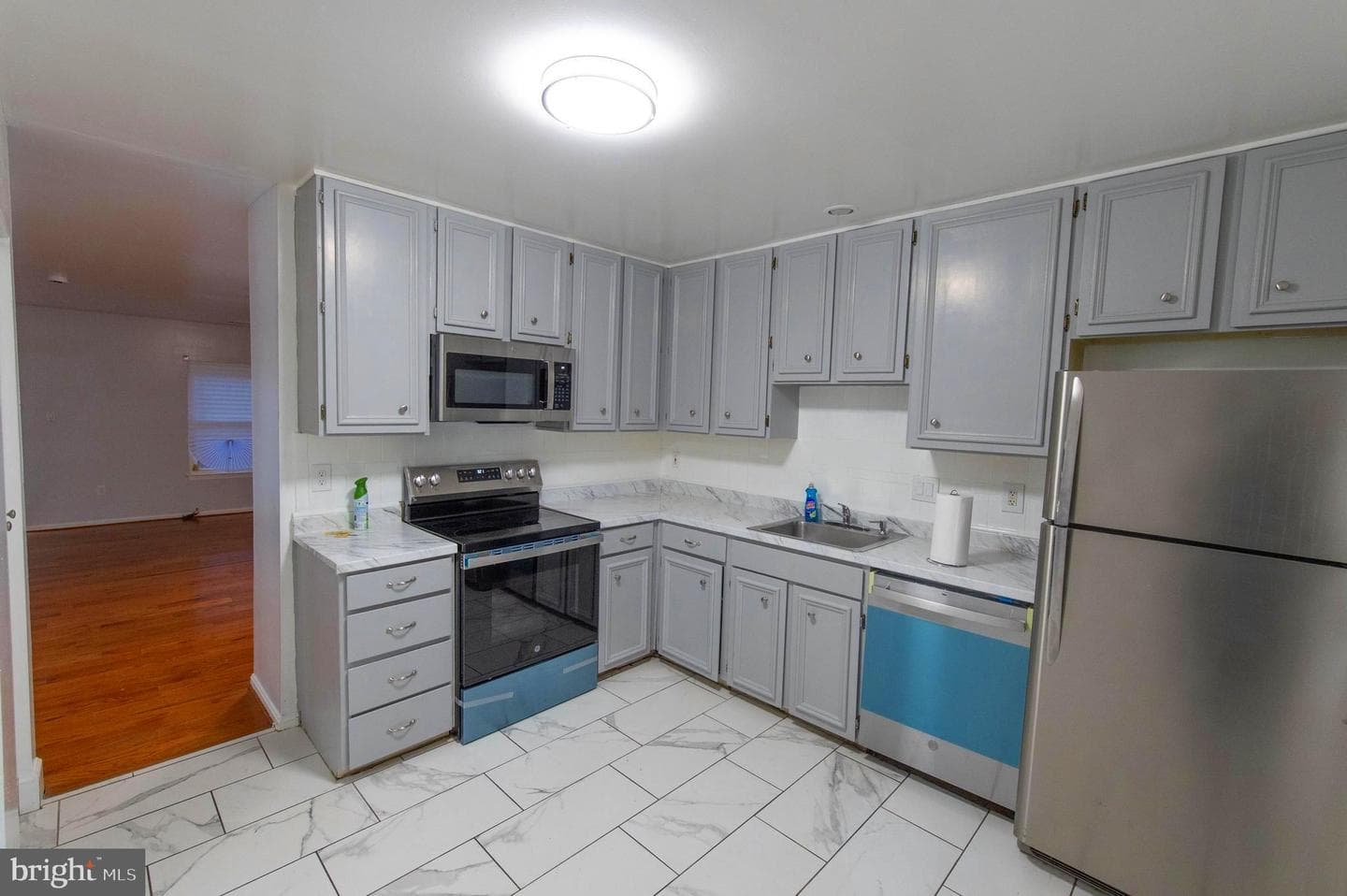 7001 Woodstream Terrace photo 7