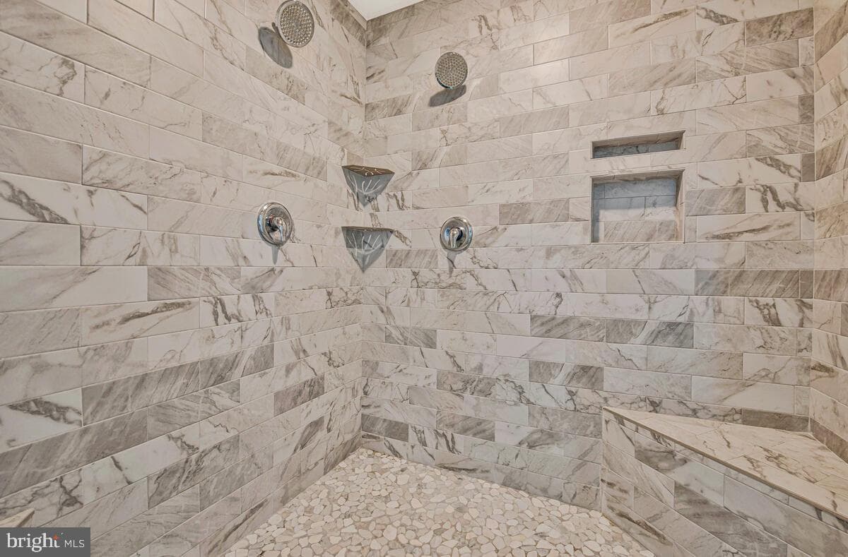 9413 Geaton Park Place photo 32