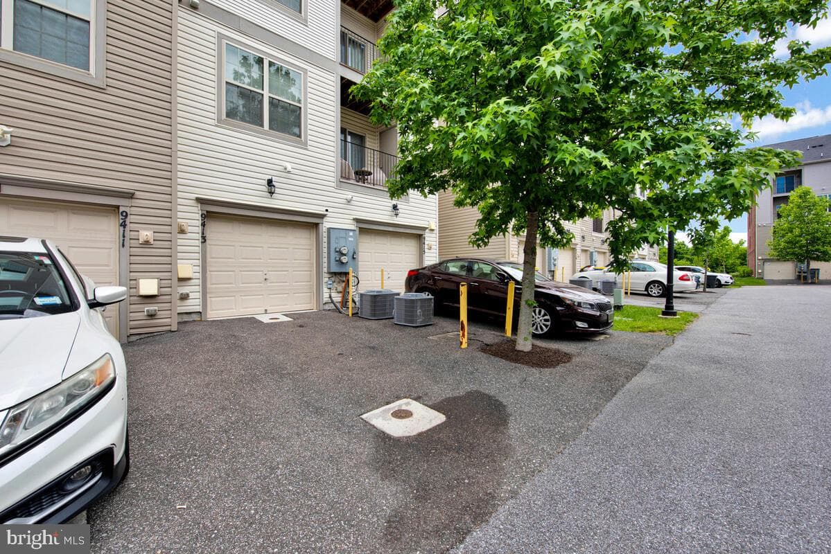 9413 Geaton Park Place photo 38