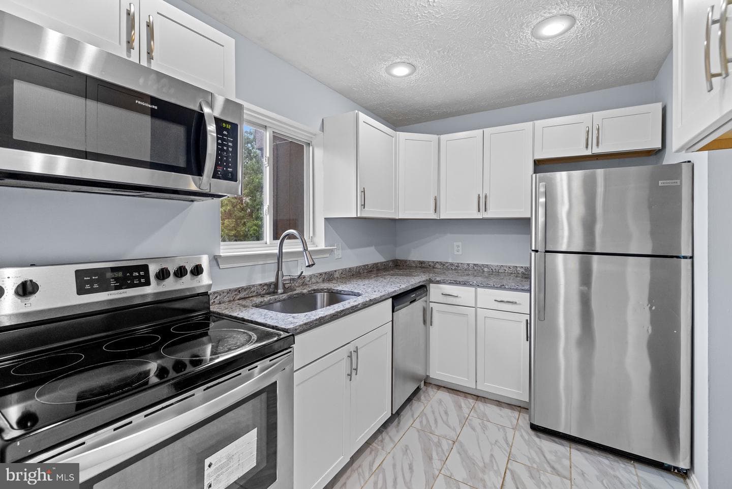 12000 Hallandale Terrace photo 8