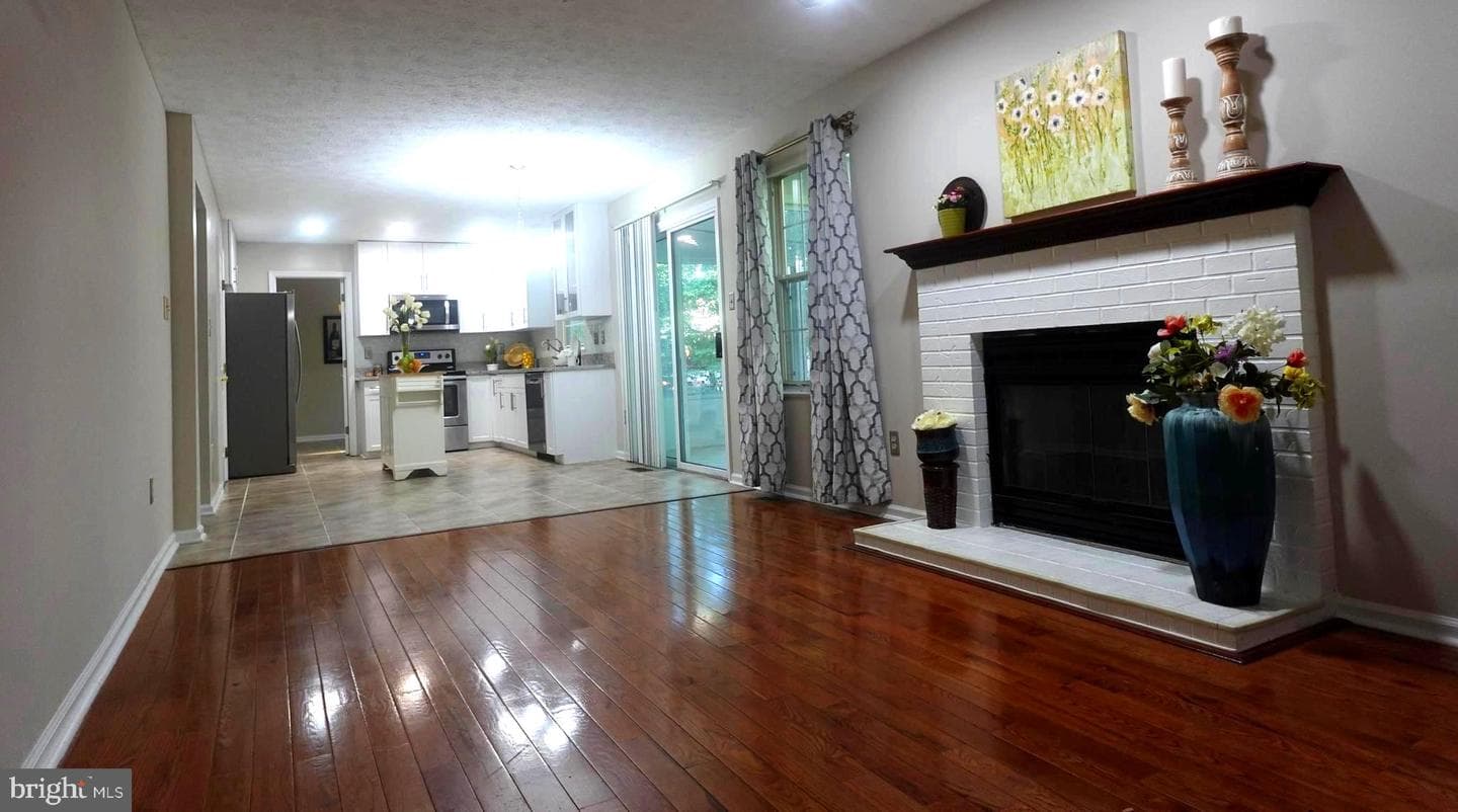 8307 Satinleaf Court photo 16