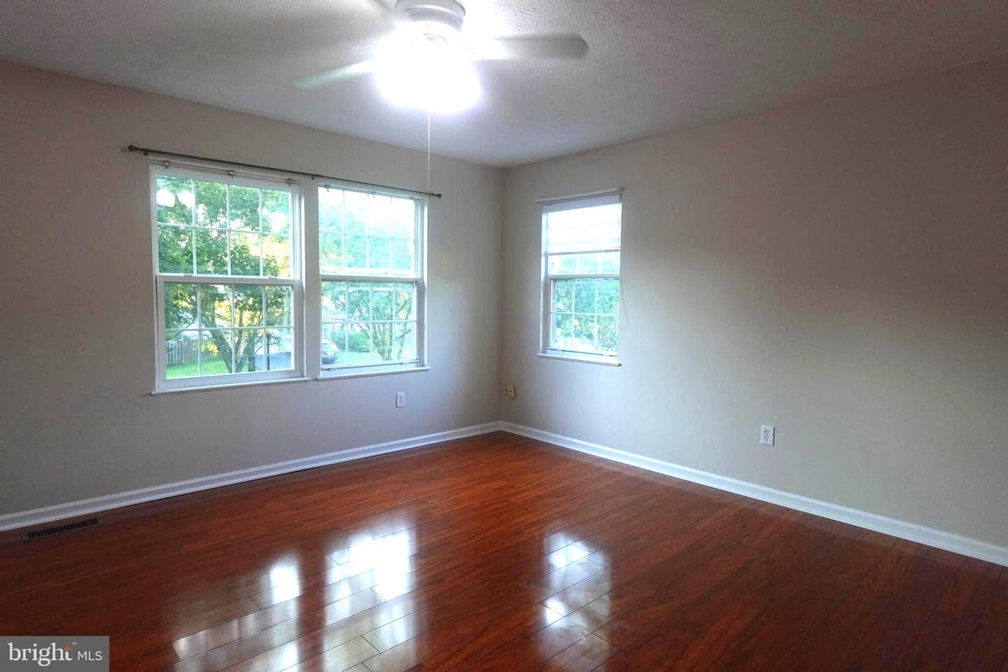 8307 Satinleaf Court photo 27