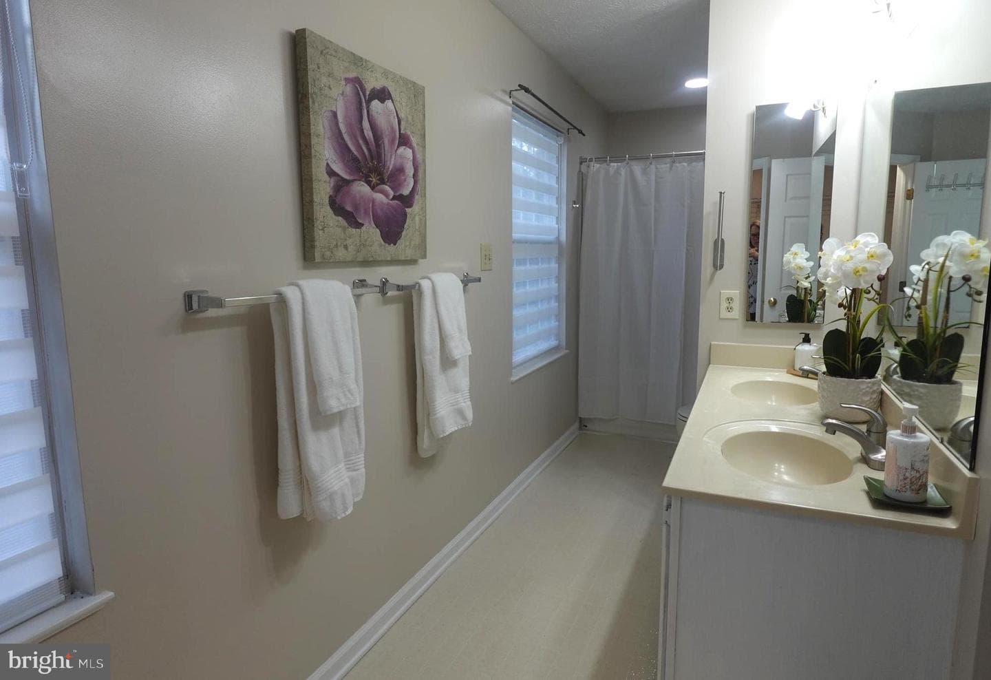 8307 Satinleaf Court photo 37