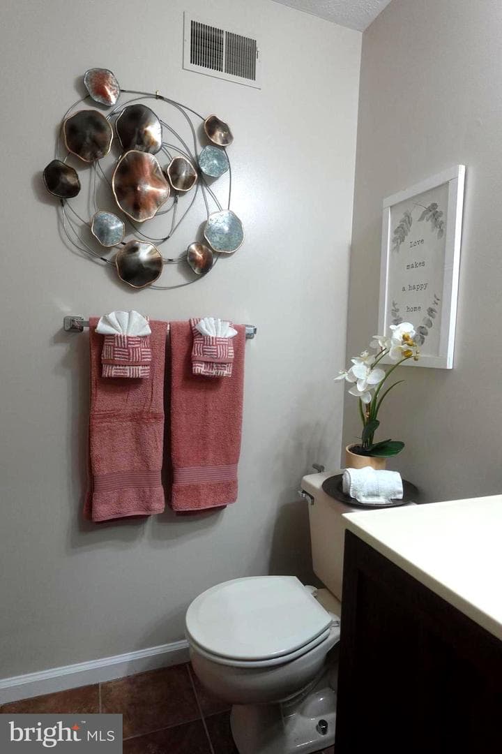 8307 Satinleaf Court photo 42