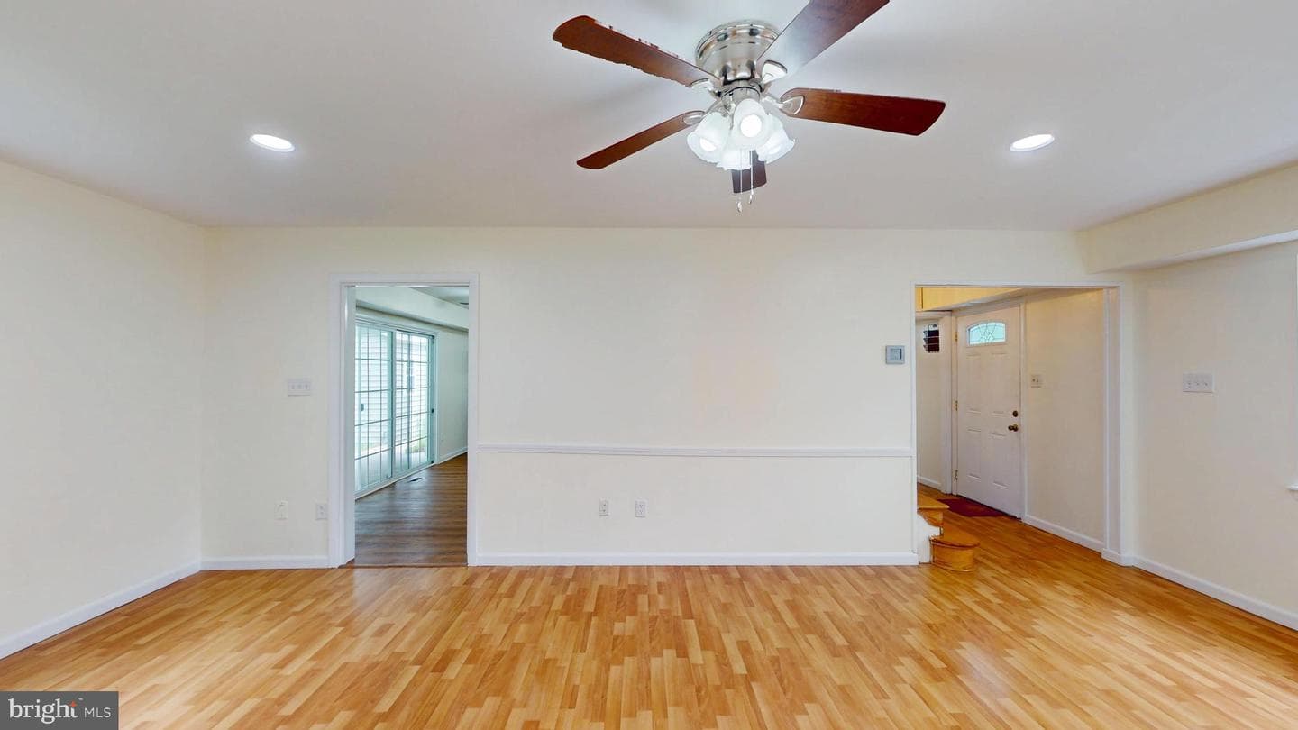 4025 Chelmont Lane photo 11