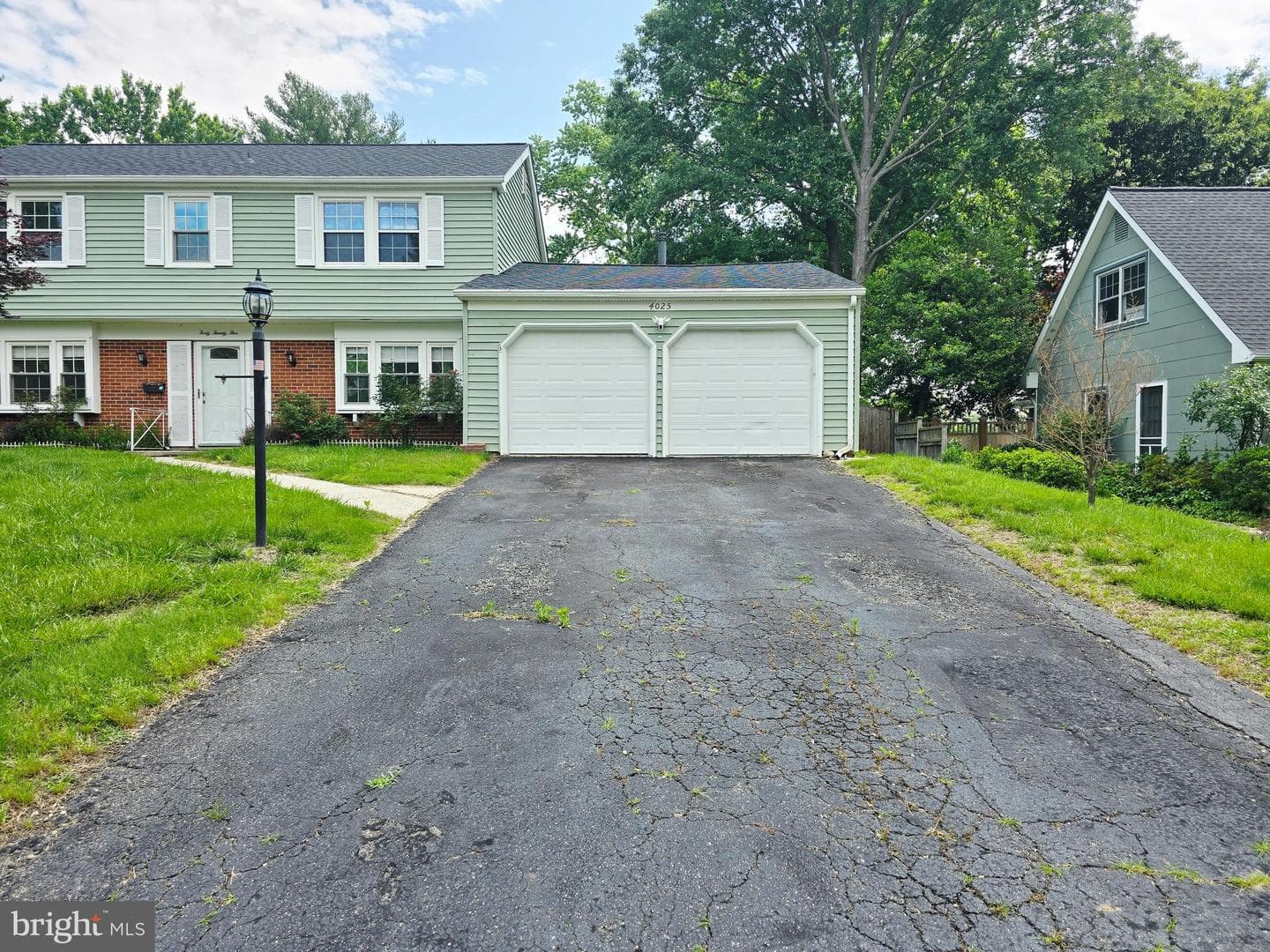 4025 Chelmont Lane photo 2