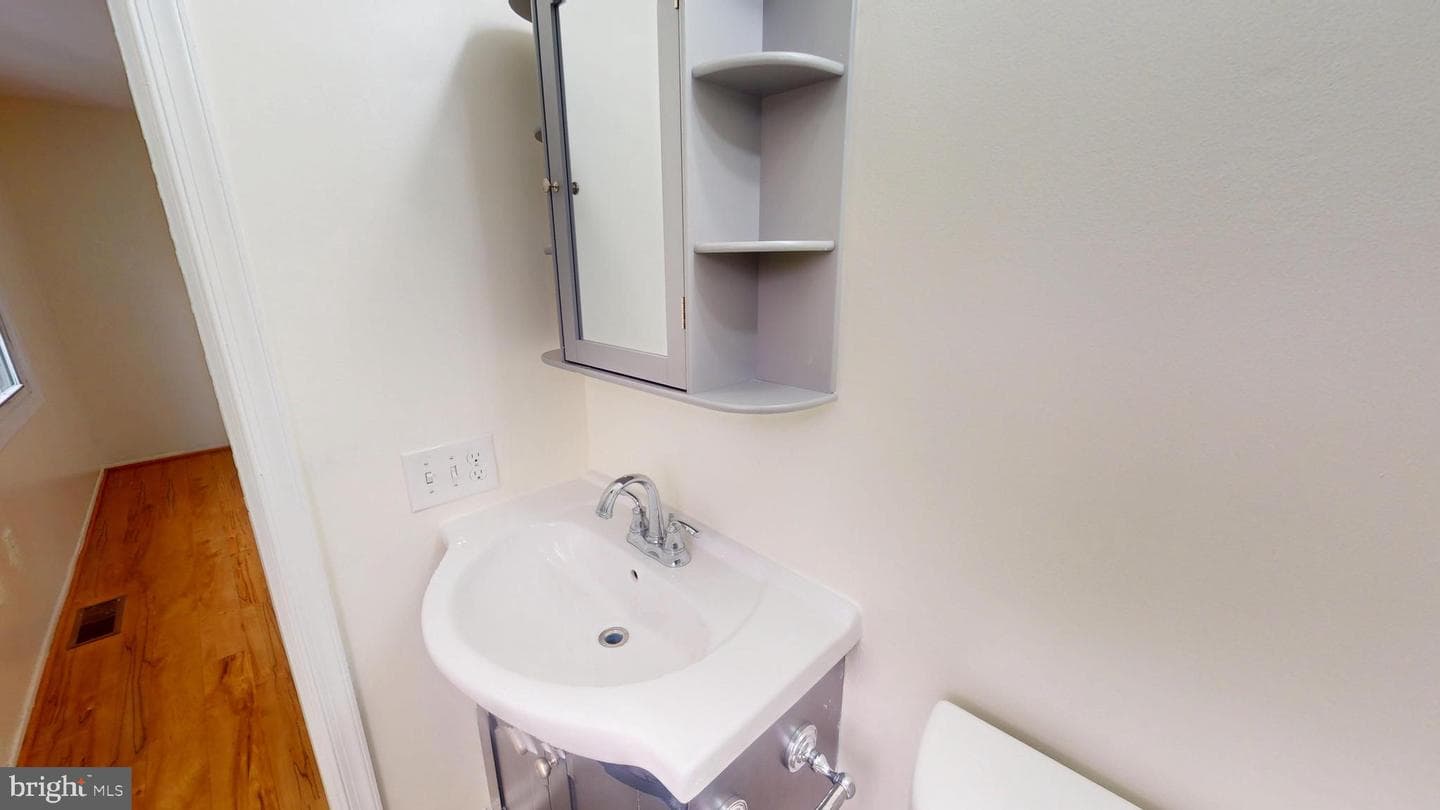 4025 Chelmont Lane photo 58