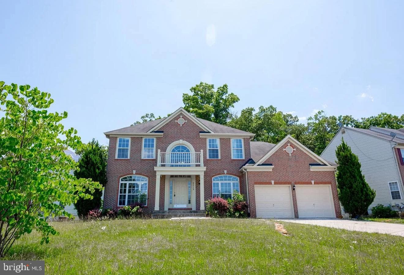 6215 Erland Way photo 1